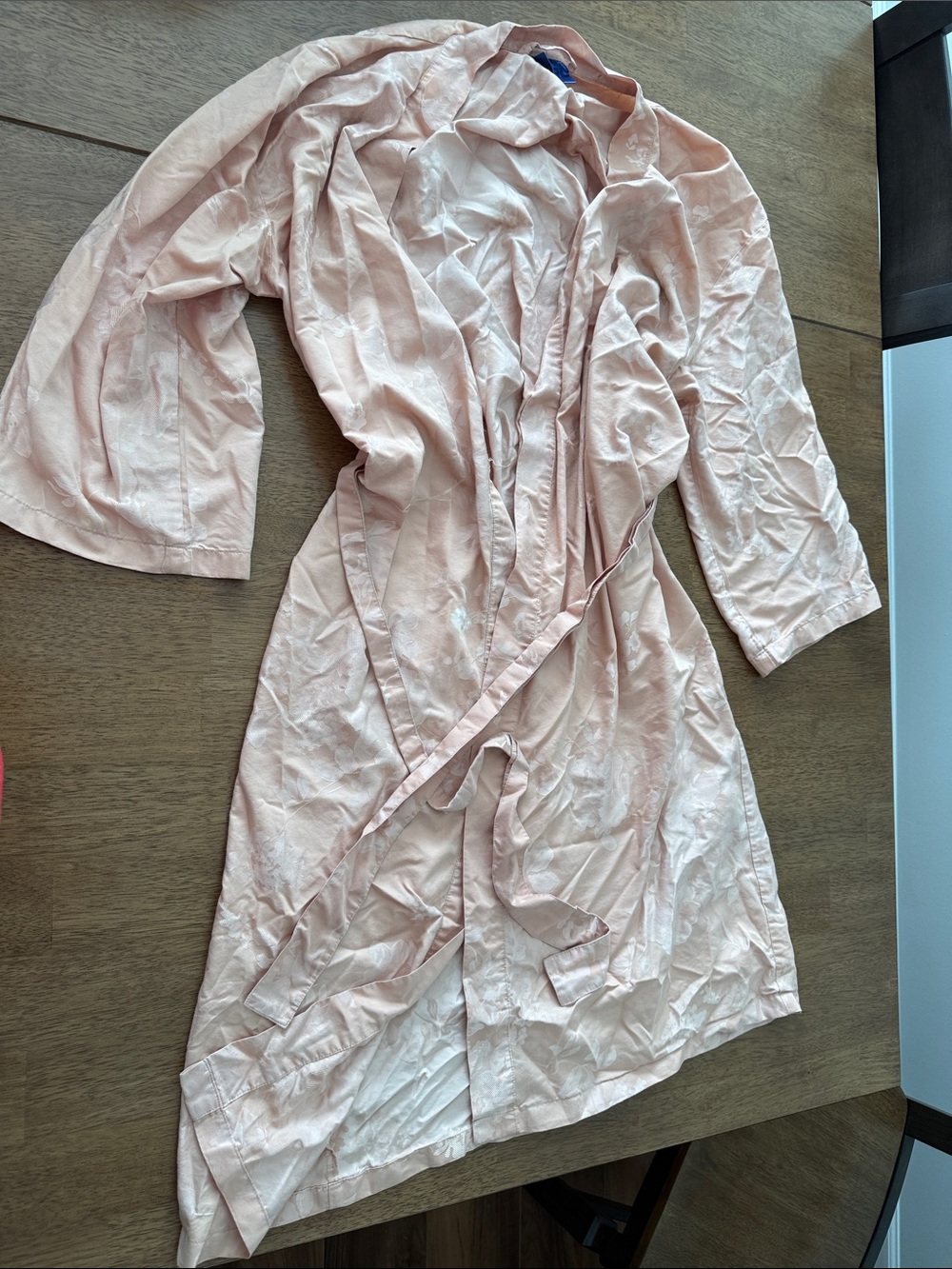 Pink Women's Satin Robe - Elegant Lightweight Bathrobe